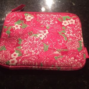Lilly Pulitzer iPad cover in perfect condition